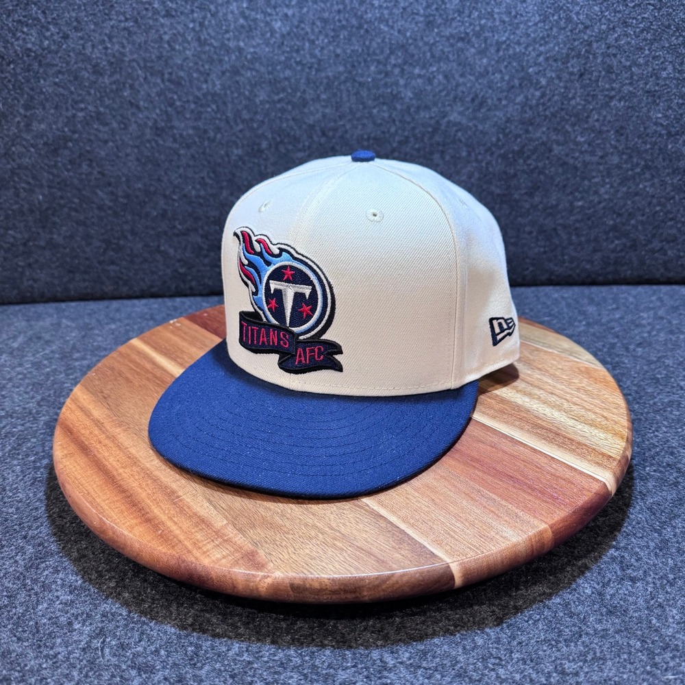 New Era 59FIFTY Tennessee Titans Fitted Hat Cream Navy Blue Size 7 1/2‎ NFL Cap